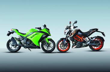 KTM 390 Duke vs Kawasaki Ninja 300 